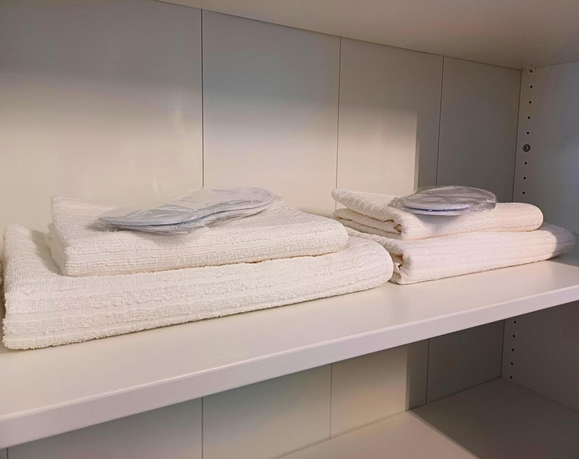 Agoll Victoria - Self Checkin Lägenhet Resita Exteriör bild